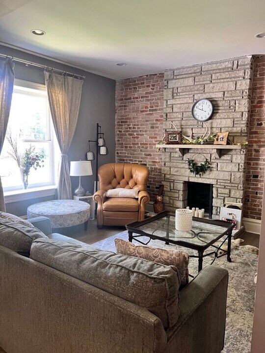 4922 Magnolia Ave in St. Louis, MO - Building Photo