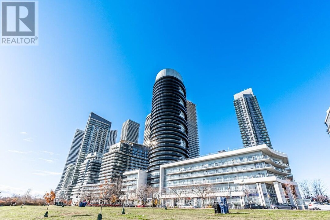 80-LPH80 Marine Parade Dr in Toronto, ON - Building Photo