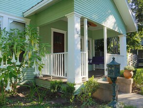 103 6th St in Sugar Land, TX - Building Photo - Building Photo