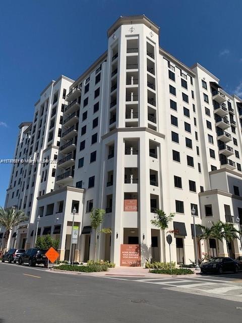 301 Altara Ave in Coral Gables, FL - Building Photo