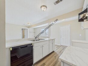 1 Coral Ln in Jacksonville, AR - Building Photo - Building Photo