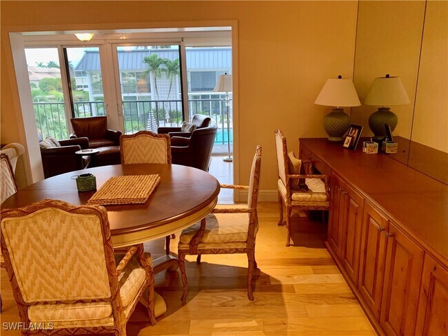 property at 333 Harbour Dr