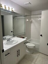 5122 Northridge Rd in Sarasota, FL - Building Photo - Building Photo
