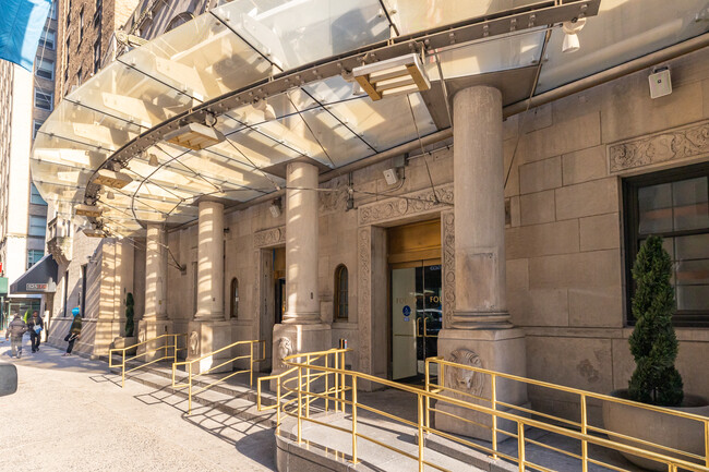 FOUND Study Turtle Bay- Student/Intern in New York, NY - Foto de edificio - Building Photo