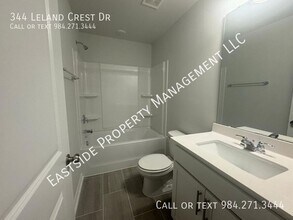 344 Leland Crst Dr in Apex, NC - Building Photo - Building Photo