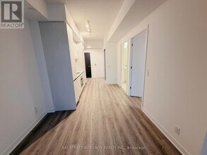 180 Front St E in Toronto, ON - Building Photo - Building Photo