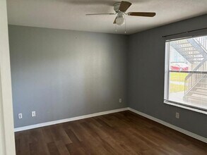 2260 Cascades Blvd in Kissimmee, FL - Building Photo - Building Photo