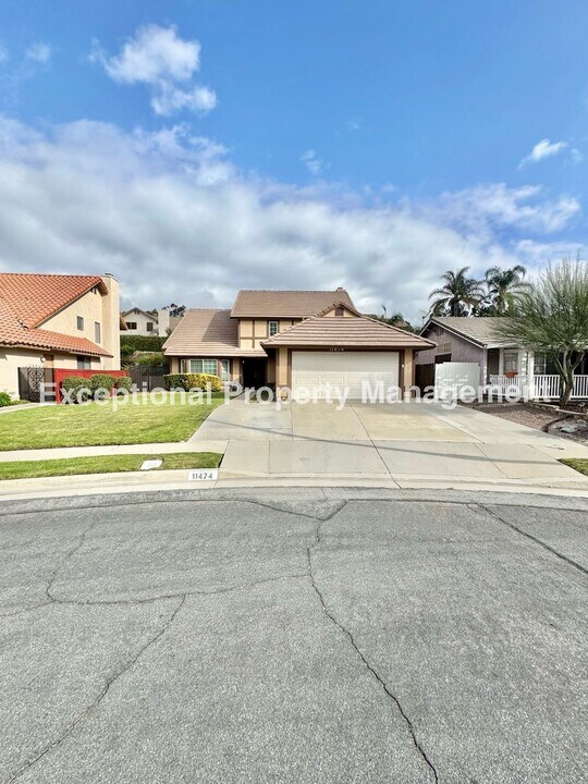 11474 Mt San Antonio Ct in Rancho Cucamonga, CA - Building Photo