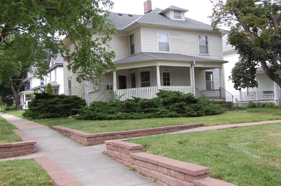 1345 B St in Lincoln, NE - Building Photo