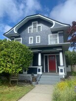 2506 N Alder St, Unit A in Tacoma, WA - Building Photo