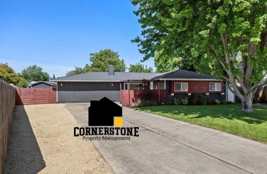 property at 746 Hemlock Ct