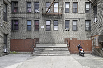 1661 Grand Avenue in New York, NY - Building Photo - Building Photo