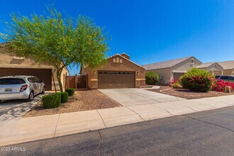 36532 W Barcelona Ln in Maricopa, AZ - Foto de edificio - Building Photo