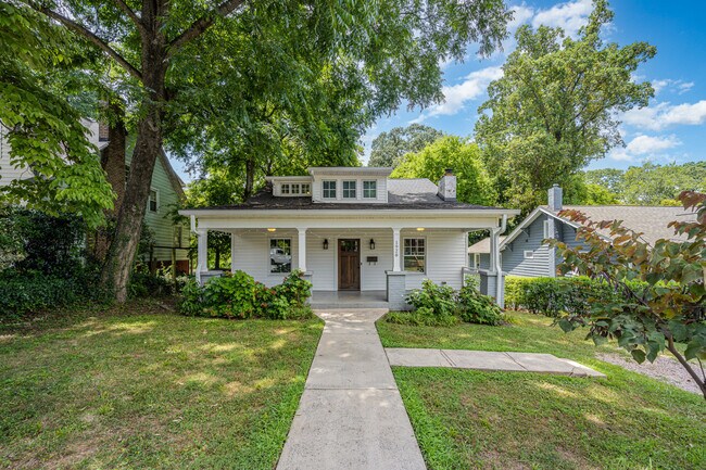property at 1928 S Mint St