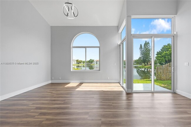 3835 Lombardy St in Hollywood, FL - Building Photo - Building Photo