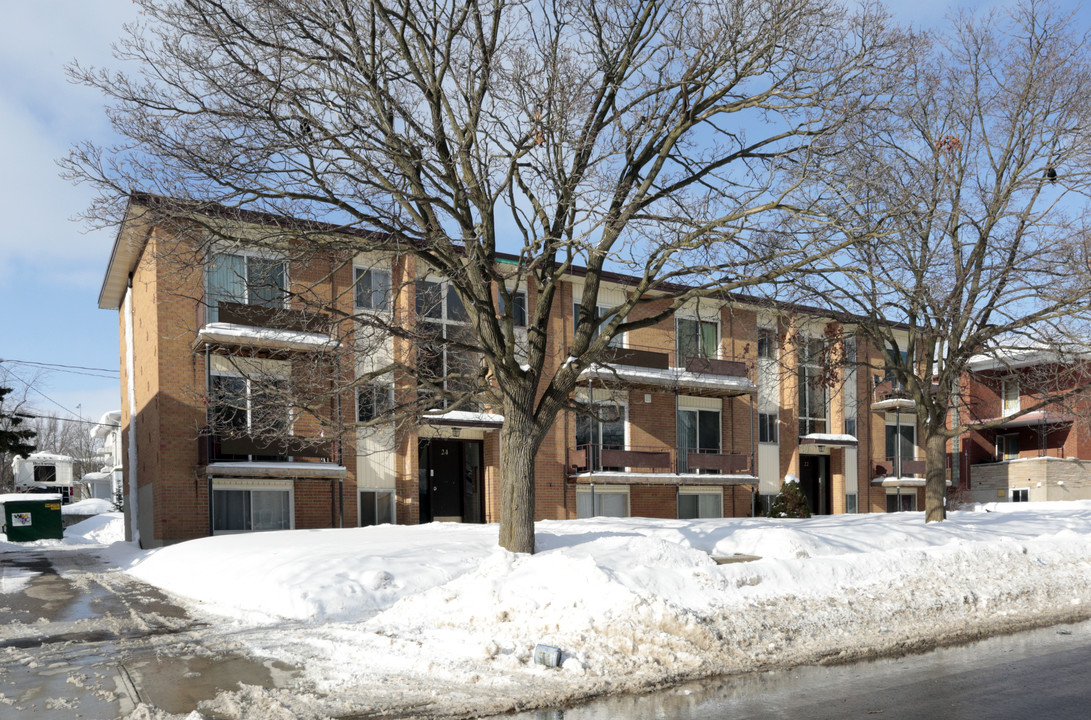 22-24 High St in Waterloo, ON - Building Photo