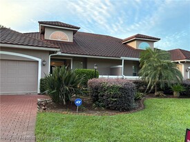 6831 Sun N Lake Blvd in Sebring, FL - Building Photo