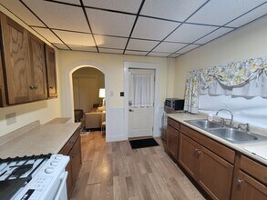 131 Northern Ave, Unit Fully Furnished Apartment in Augusta, ME - Building Photo - Building Photo