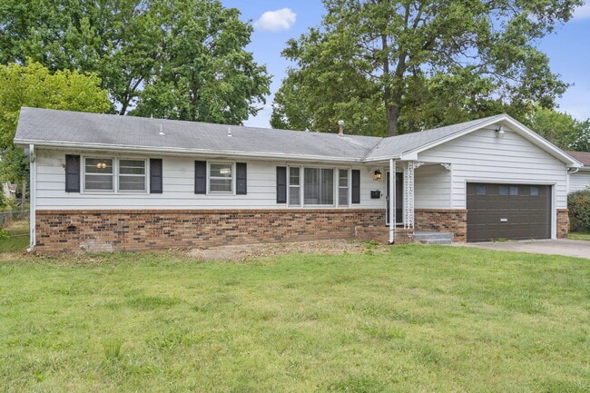 2345 S Hampton Ave in Springfield, MO - Building Photo - Building Photo