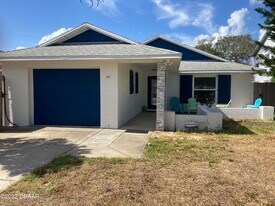 44 Capistrano Dr in Ormond Beach, FL - Building Photo