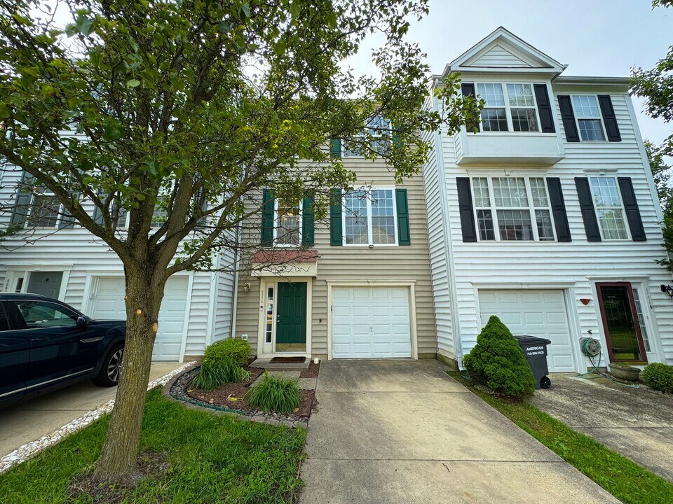 43414 Nottingham Sq in Ashburn, VA - Building Photo