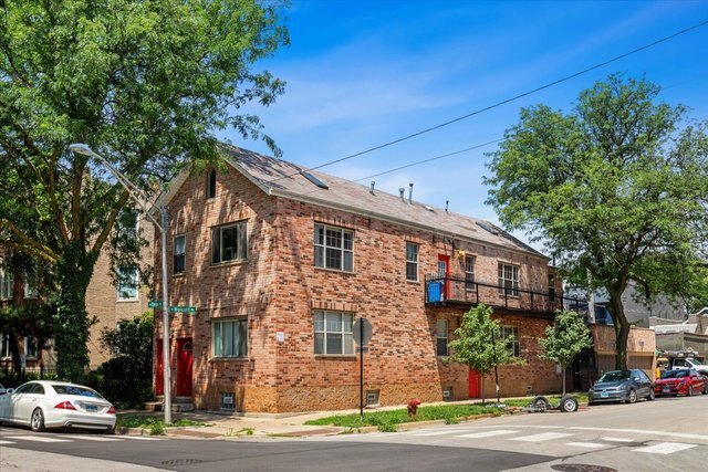 property at 1900 W Ohio St