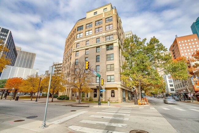 property at 910 Houston St