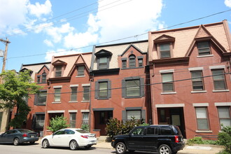 3881 Bigelow Blvd in Pittsburgh, PA - Building Photo - Building Photo