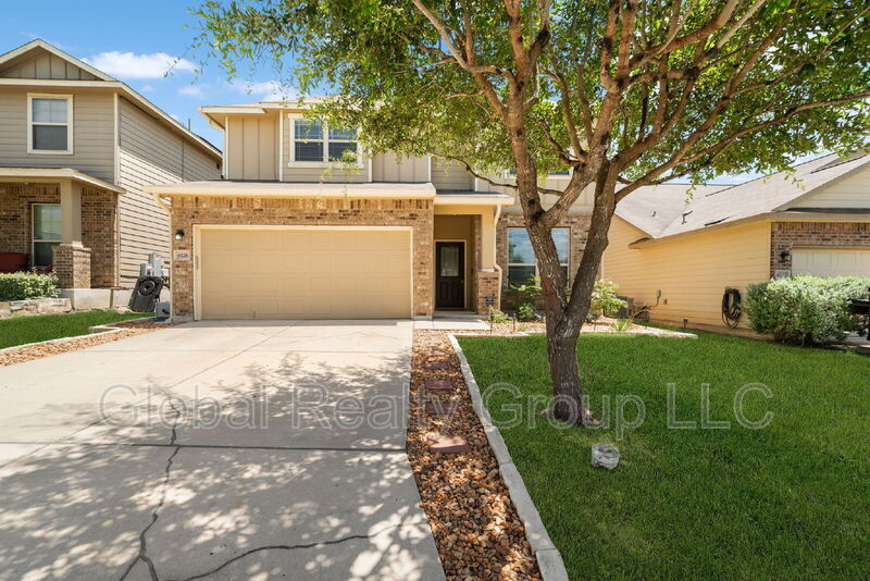 10226 Barbeque Bay in Converse, TX - Building Photo