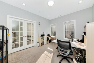 1025 Walnut Wy in Oak Park, IL - Building Photo - Building Photo