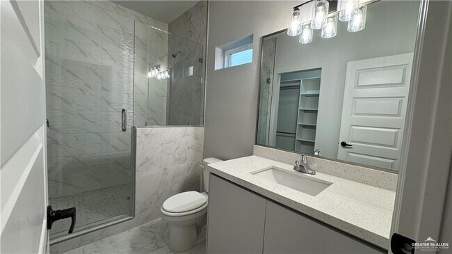 property at 9 Hidden Hls St