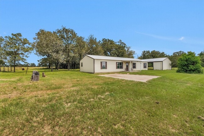 property at 1194 Private Rd 1311