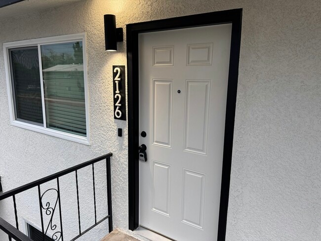 2126 N Glenn Ave in Fresno, CA - Building Photo - Building Photo