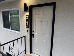2126 N Glenn Ave in Fresno, CA - Building Photo - Building Photo