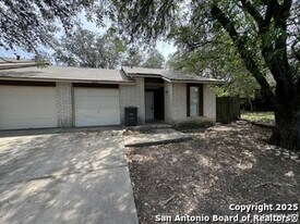 8932 Hambledon Dr in San Antonio, TX - Building Photo