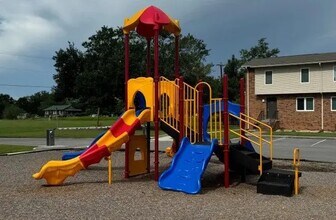 501 N Kibbe St in Erath, LA - Foto de edificio - Building Photo