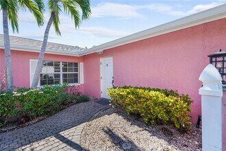 517 SE 43rd St in Cape Coral, FL - Building Photo - Building Photo