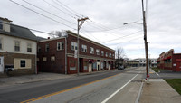 1295 Main St in West Warwick, RI - Foto de edificio - Building Photo