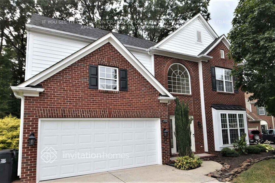 6304 Elderslie Dr in Charlotte, NC - Building Photo