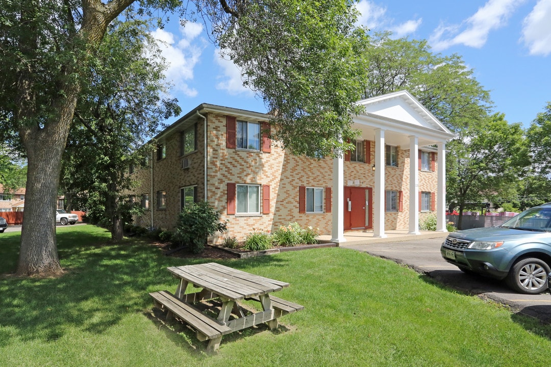 Southview Apartments in Madison, WI - Building Photo