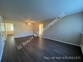 10403 N Church St in Huntley, IL - Building Photo - Building Photo