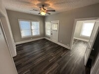 1111 Eddington St photo'