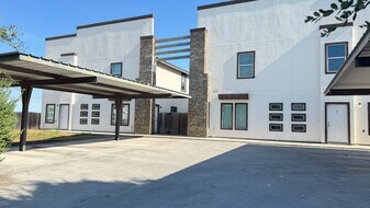 219 Fig Dr in Edinburg, TX - Building Photo