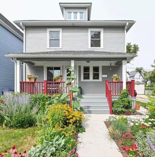 property at 2853 S Ellen St