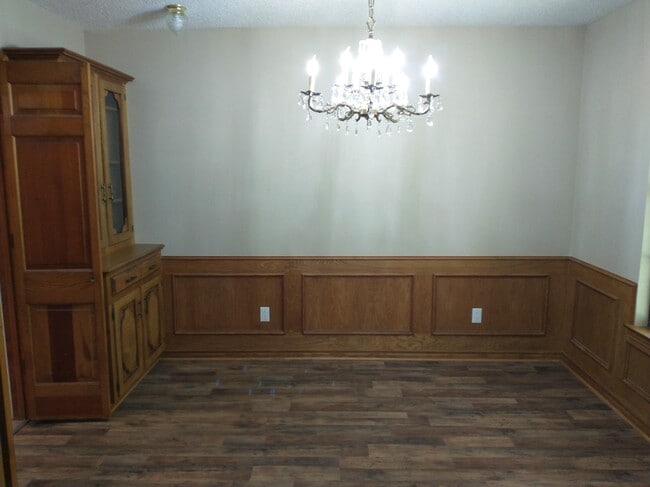 606 Hillcrest Cir in Malakoff, TX - Building Photo - Building Photo