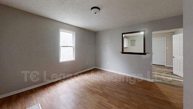 102 Denham St in Clarksburg, WV - Building Photo - Building Photo