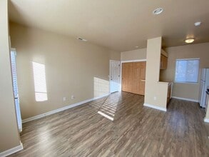 185 Hillcrest Dr in Reno, NV - Foto de edificio - Building Photo