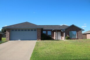 11298 Twin Spires Dr in Flint, TX - Building Photo