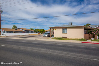 233 W Mesquite Blvd in Mesquite, NV - Building Photo - Building Photo