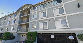 2308 Schader Dr, Unit 204 in Santa Monica, CA - Building Photo